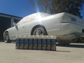 how many cans of spray paint to paint a car